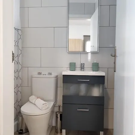 Casa Piramide 2. Terraza Wifi Y Parking Privado Дом отдыха