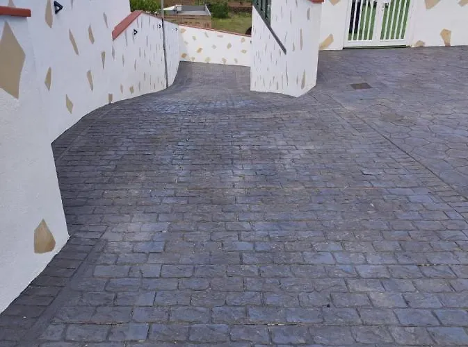 Semesterbostad Casa Piramide 2. Terraza Wifi Y Parking Privado