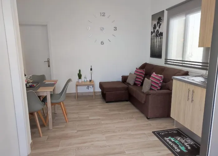 Casa Piramide 2. Terraza Wifi Y Parking Privado 別荘