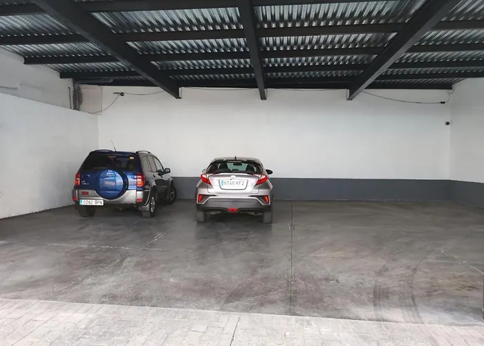 Casa Piramide 2. Terraza Wifi Y Parking Privado Semesterbostad *